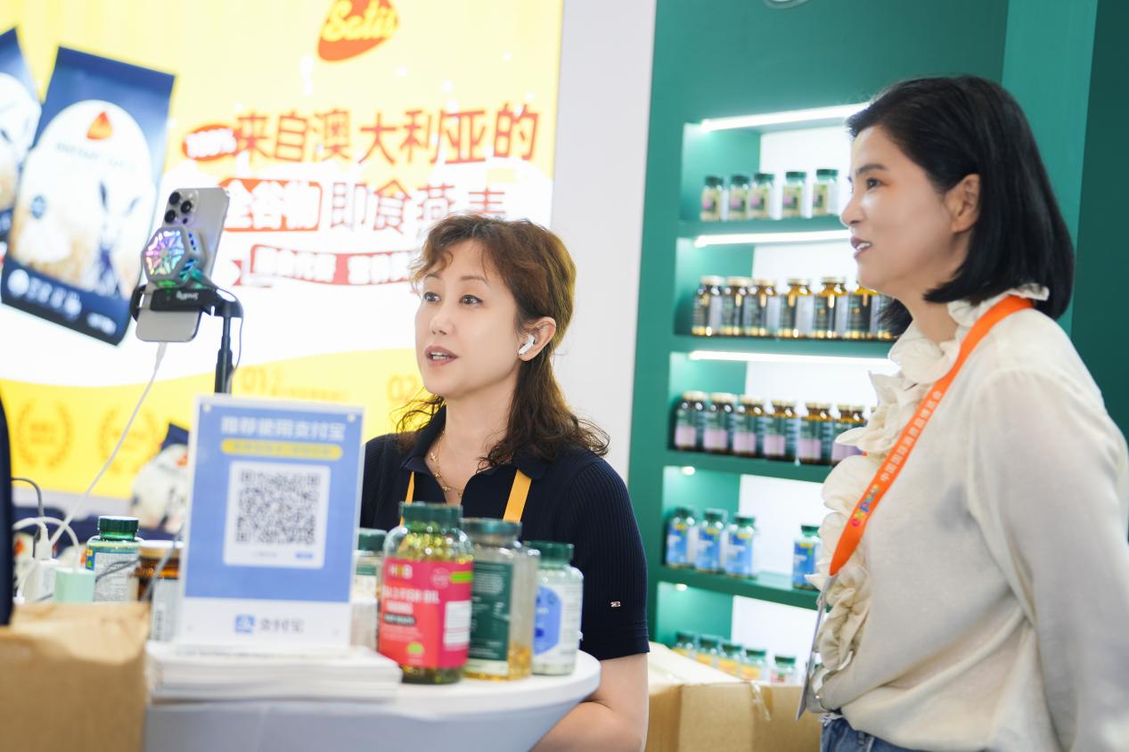 243b722989f0340495854a63a0555e73