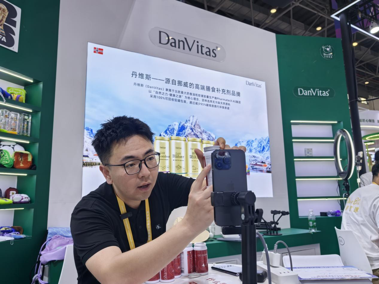 6f7deeeb4dc769fa706cd4395aa5c7b9