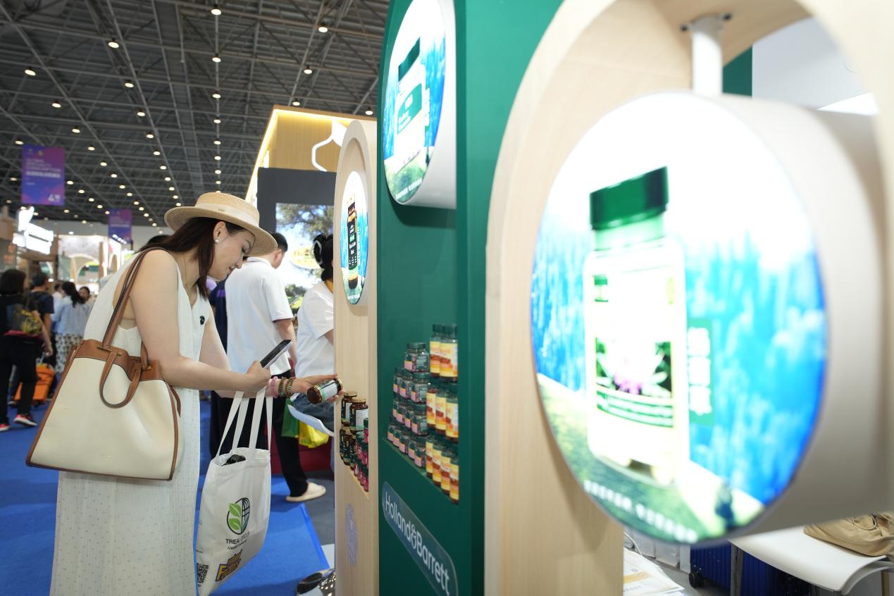 a014135b8d5612980d21b7348f909d70