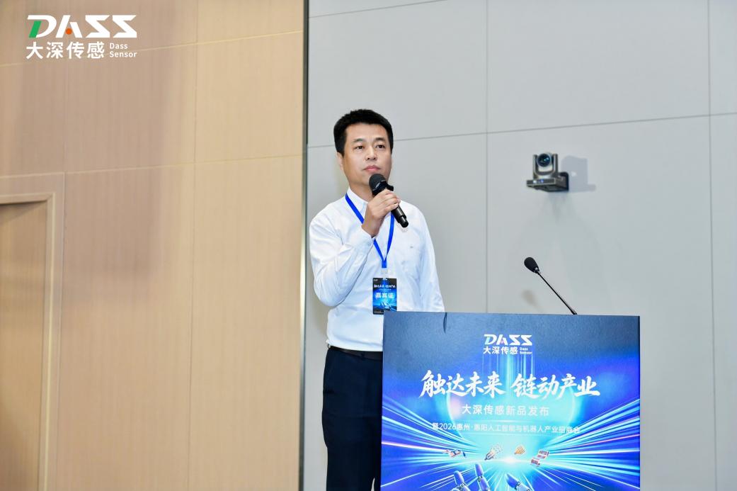 HAI_5841_4647110639-rp4533135986-opq4533514987