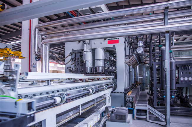 高质价比标杆实力出圈 千山板材揽中品榜四项大奖